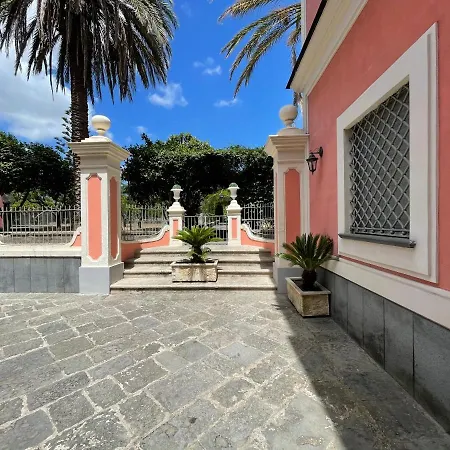 Aura Torre del Greco